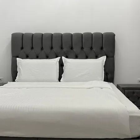 студио * Burgasz